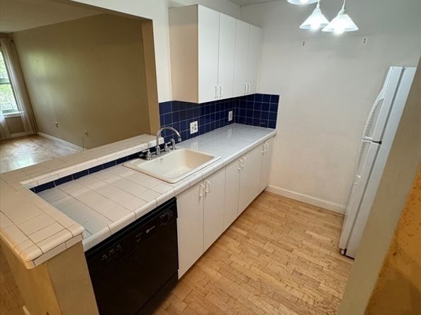 273 Cambridge Rd 202, Woburn MA 01801