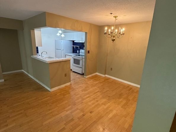 273 Cambridge Rd 202, Woburn MA 01801