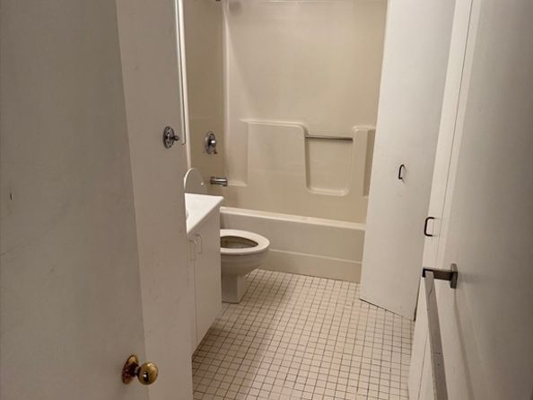 273 Cambridge Rd 202, Woburn MA 01801