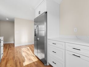 20 Beacon St, Gloucester MA 01930