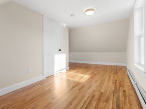 20 Beacon St, Gloucester MA 01930