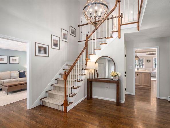 17 Boyden Rd, Medfield MA 02052