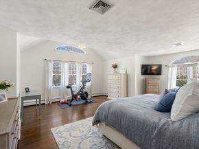 17 Boyden Rd, Medfield MA 02052