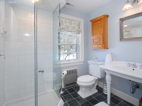62 Main Street, Westford MA 01886