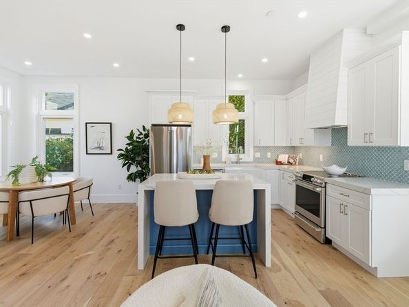 35 Richardson St 4, Somerville MA 02145