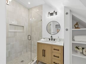 35 Richardson St 4, Somerville MA 02145