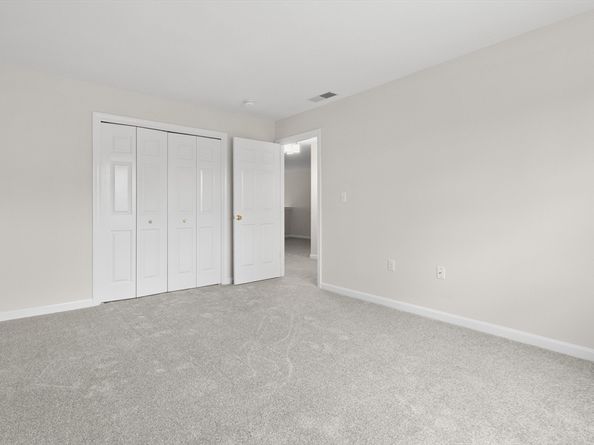 22 Broadmoor Ln 22, Peabody MA 01960