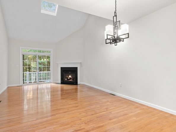 22 Broadmoor Ln 22, Peabody MA 01960