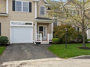 22 Broadmoor Ln 22, Peabody MA 01960