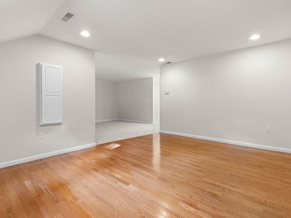 22 Broadmoor Ln 22, Peabody MA 01960