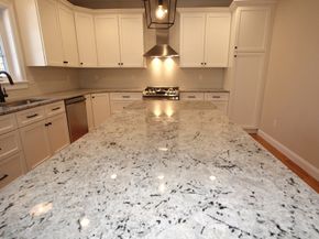 28 Forest Hill Dr., Rutland MA 01543