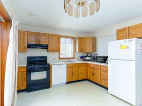 602-1 Burncoat Street, Worcester MA 01606