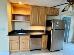 96-98 June St 3, Worcester MA 01602
