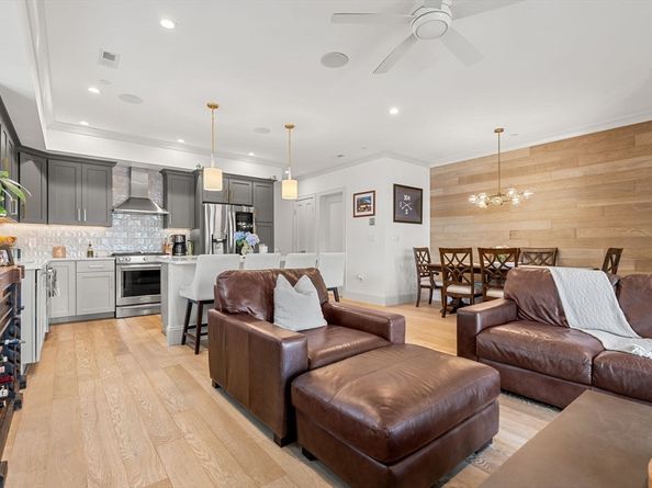 251 Minot St 6, Boston MA 02124