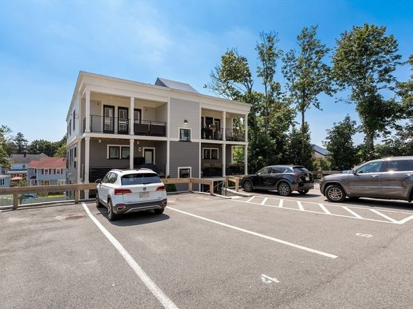 251 Minot St 6, Boston MA 02124