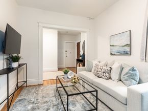 60 Queensberry St 8, Boston MA 02215