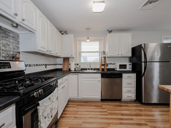 34 Brookline Ave, Hull MA 02045