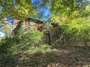 34 Ring Rd, Plympton MA 02367