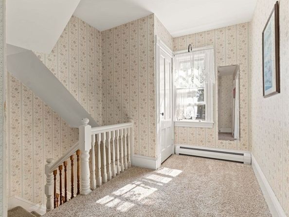 317 Middlesex St, North Andover MA 01845