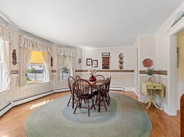 317 Middlesex St, North Andover MA 01845