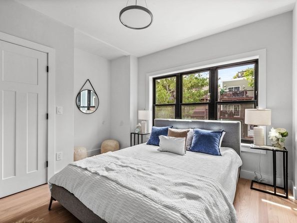 198 Bowen 1, Boston MA 02127
