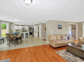 8 Autumn Gate Cir, Millbury MA 01527