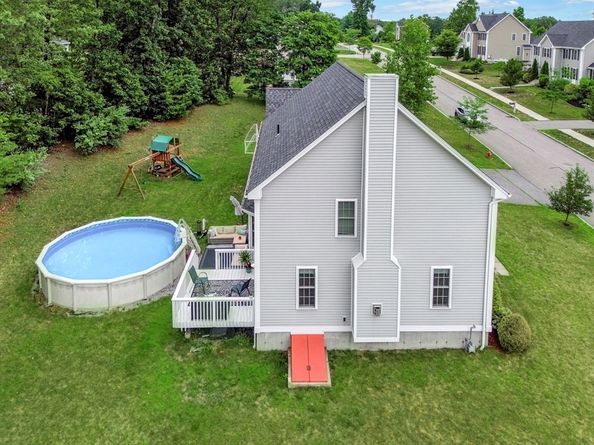 8 Autumn Gate Cir, Millbury MA 01527