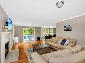 8 Autumn Gate Cir, Millbury MA 01527