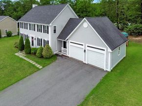 8 Autumn Gate Cir, Millbury MA 01527