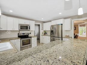 8 Autumn Gate Cir, Millbury MA 01527