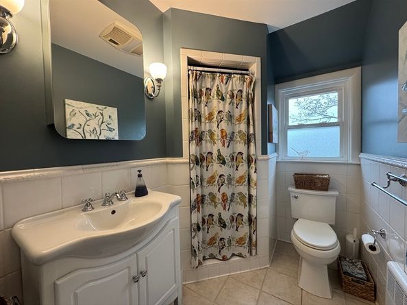 5 Riverbank Rd, Salem MA 01970