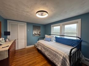 5 Riverbank Rd, Salem MA 01970