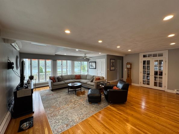 5 Riverbank Rd, Salem MA 01970