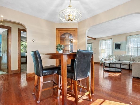 14 Willard Street, Waltham MA 02451