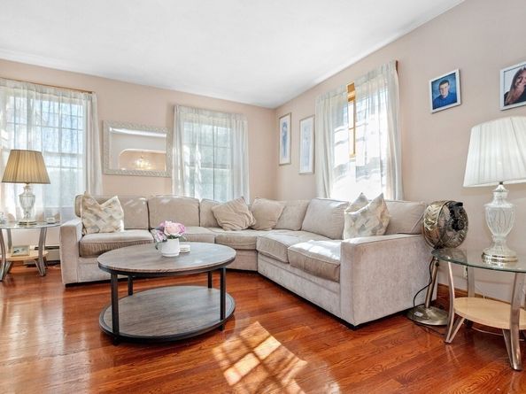 14 Willard Street, Waltham MA 02451