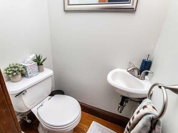 21 Spear Ave, Walpole MA 02081