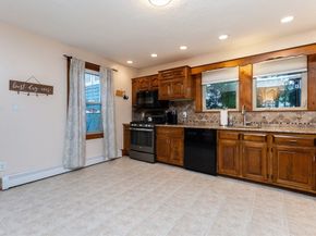 21 Spear Ave, Walpole MA 02081