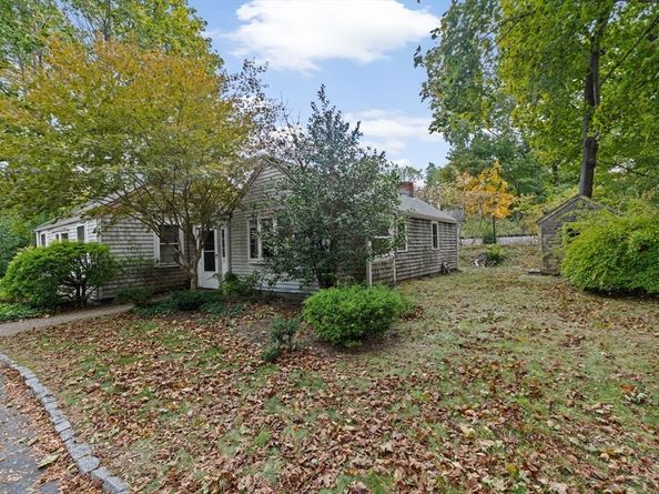 89 Ripley Rd, Cohasset MA 02025