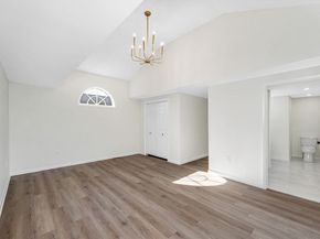 10 Gassett Rd, Westford MA 01886