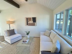 10 Gassett Rd, Westford MA 01886