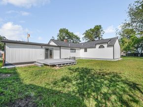 10 Gassett Rd, Westford MA 01886