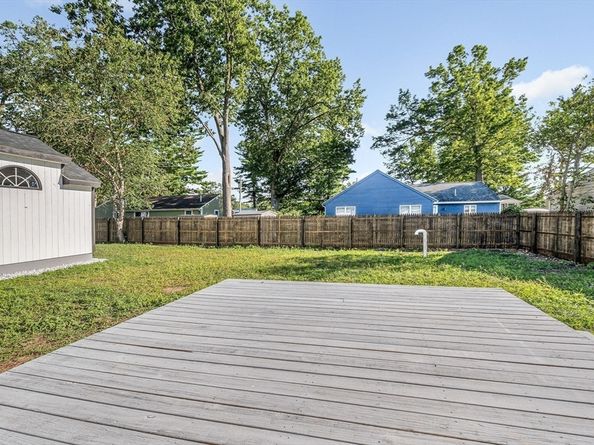 10 Gassett Rd, Westford MA 01886