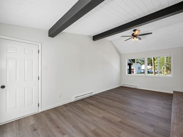 10 Gassett Rd, Westford MA 01886