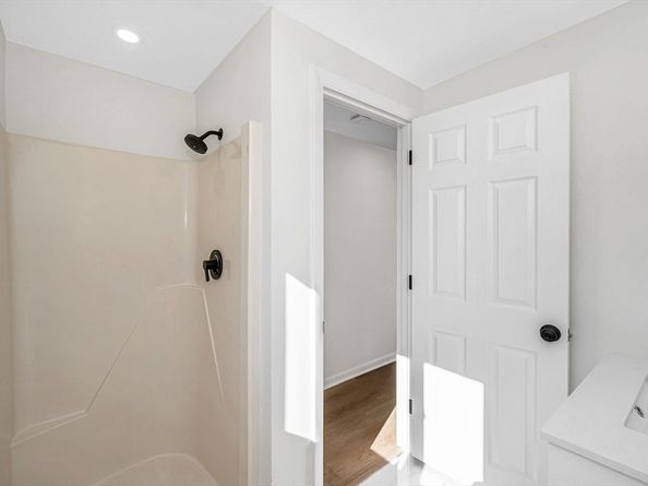 10 Gassett Rd, Westford MA 01886