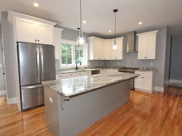 28 Forest Hill Dr., Rutland MA 01543