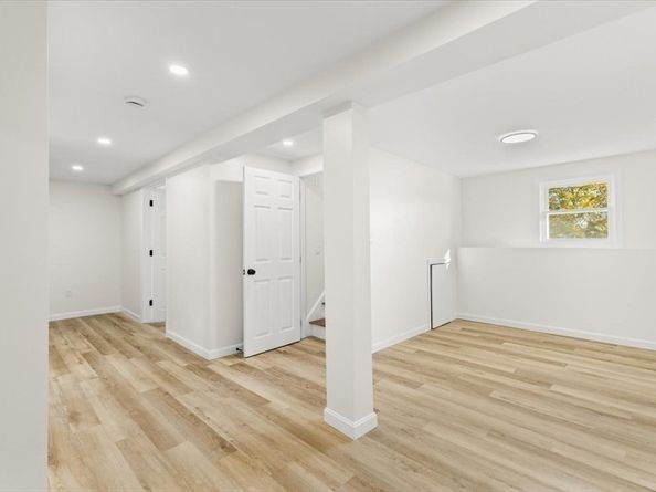 70 Carlisle St, Brockton MA 02302
