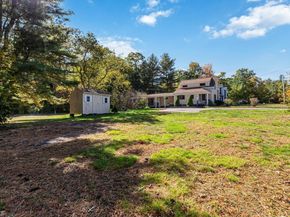 477 Cherry St, Bridgewater MA 02324