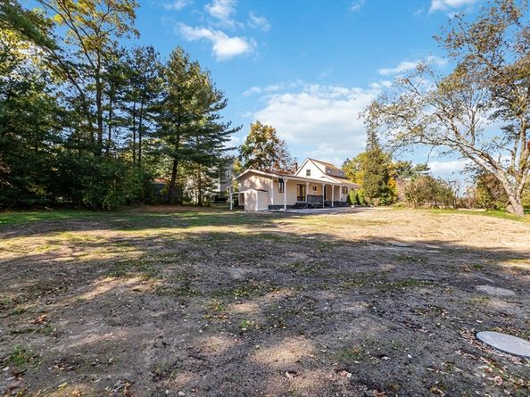 477 Cherry St, Bridgewater MA 02324