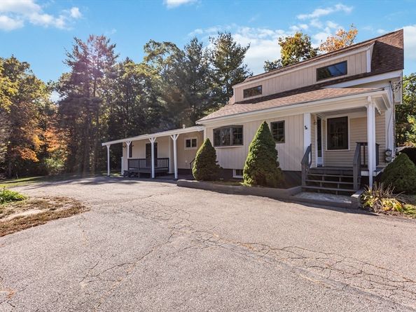 477 Cherry St, Bridgewater MA 02324