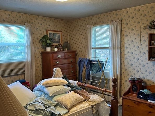 35 Laurel Hill Ln, Holden MA 01520